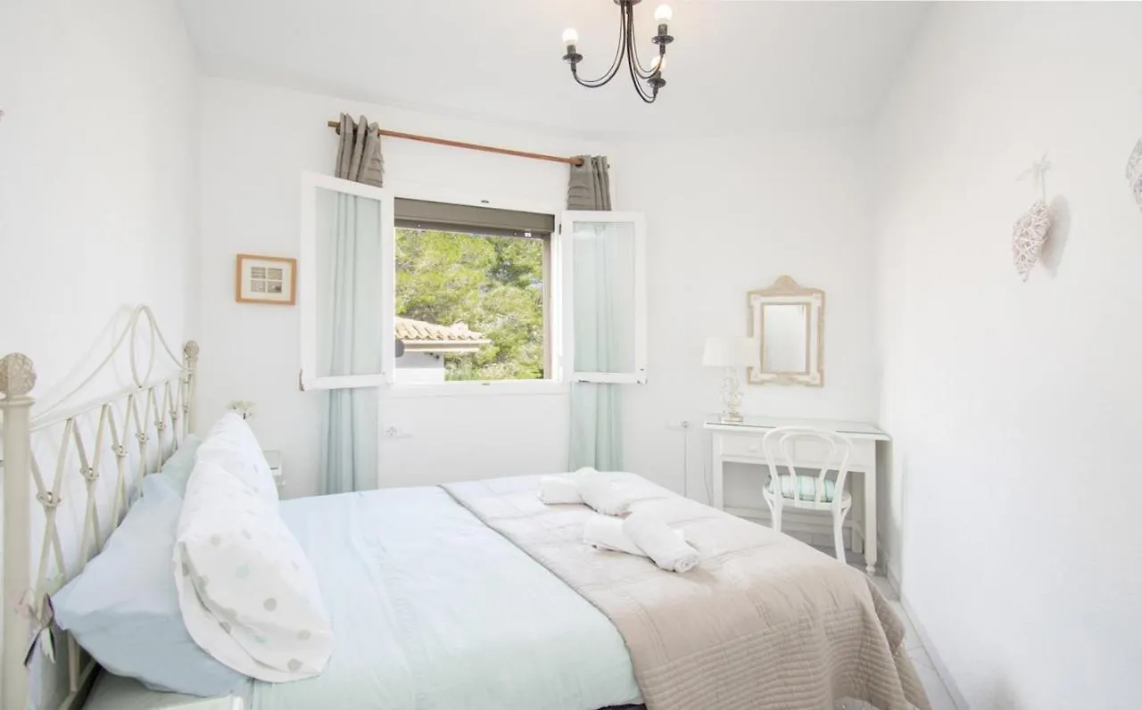 Apartment Cosy Home With Pool Ideal For Family & Sports Near Beach In Port De Pollenca Spain